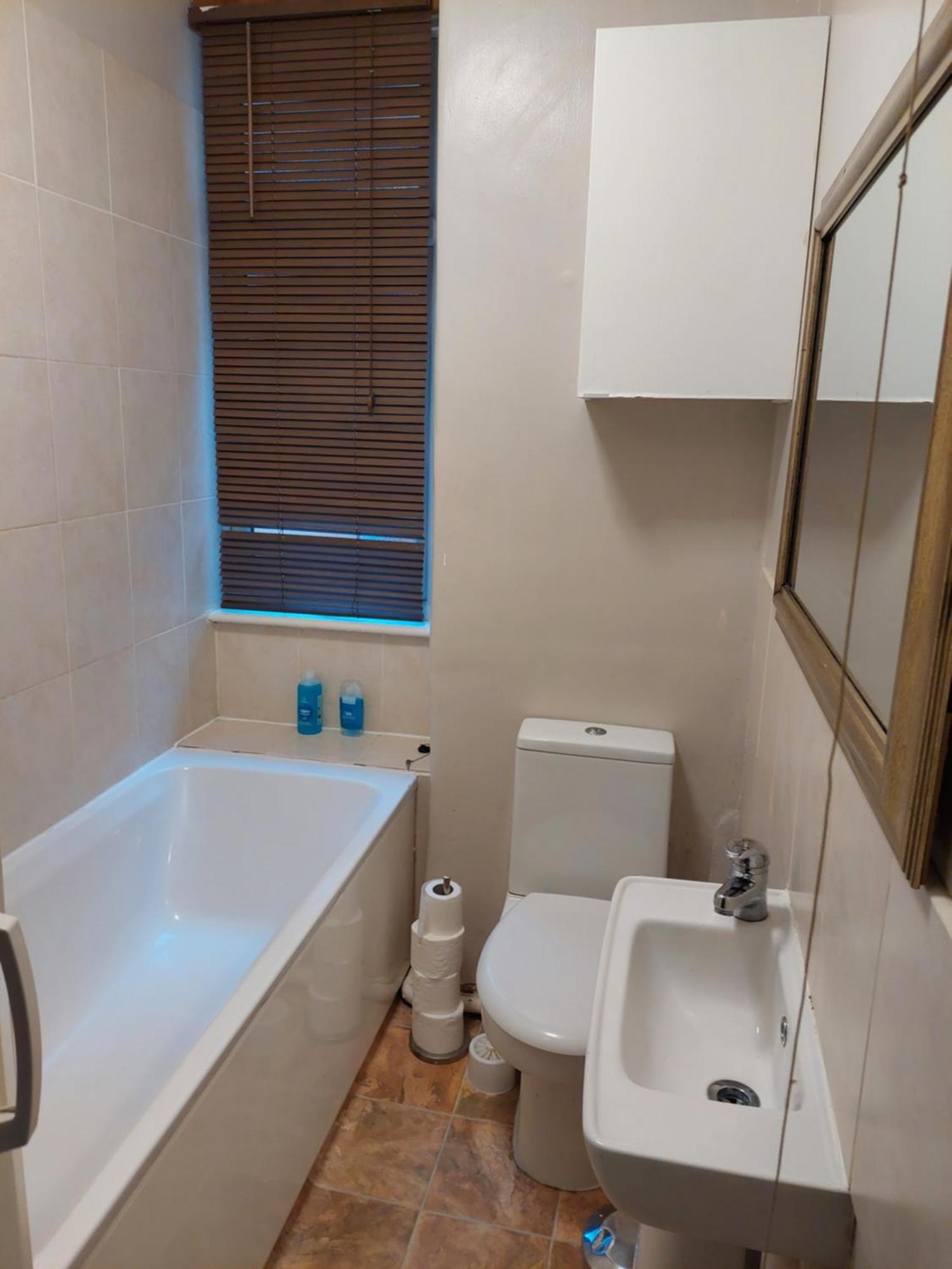 2 Bedroom Garden Apartament Londra